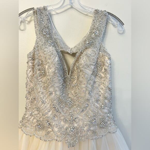 Madison James wedding gown MJ200 full tulle skirt beaded bodice open back - Picture 2 of 13